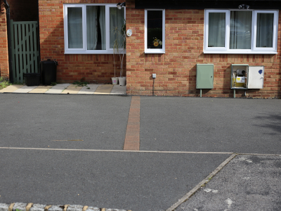 Local Essex tarmac driveway installers